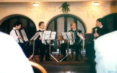 Koncert v Hlaholu - vnoce 1996